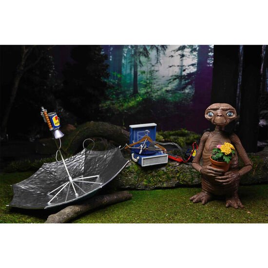 FIGURA ULTIMATE DELUXE E.T 40 ANIVERSARIO E.T EL EXTRATERRESTRE 12CM